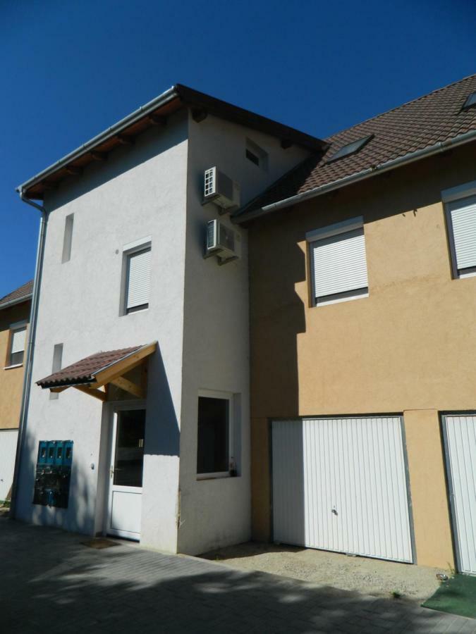 Greento Apartman Balatonfoldvar Ngoại thất bức ảnh